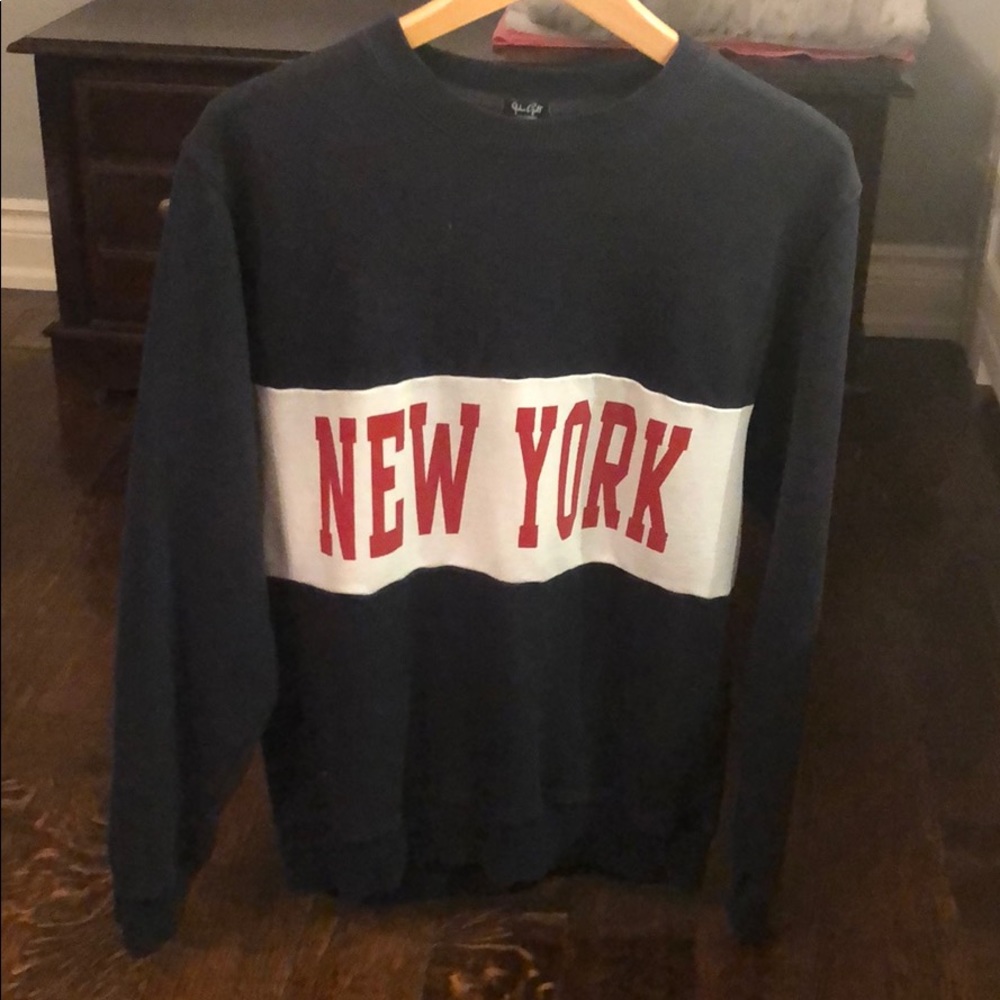 Brandy Melville New York sweater